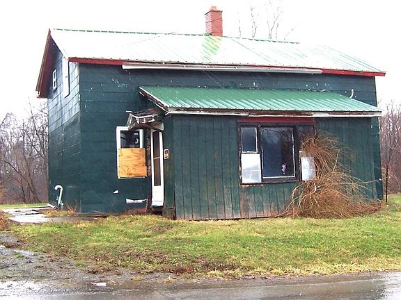 4th image of 13589 Albion Eagle Harbor Rd