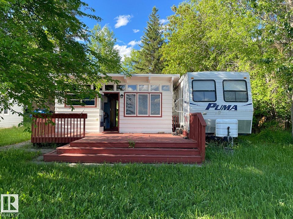 1st image of 55 Lakeshore Dr
