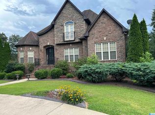 1033 Greendale Dr, Bessemer, AL 35022