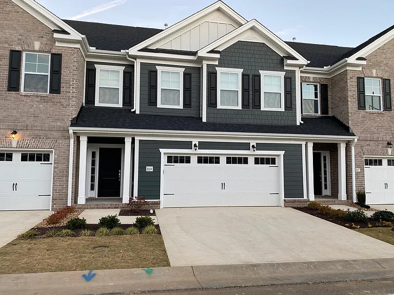 Carriage Bend Ln — Photo 22