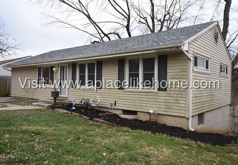 1st image of 403 W 28th St N