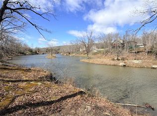 9 S Deer Trl, Fredericktown, MO 63645