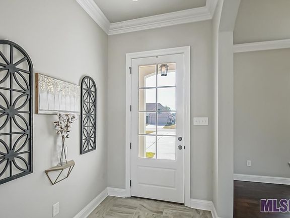 3rd image of 8905 Shephard Dr