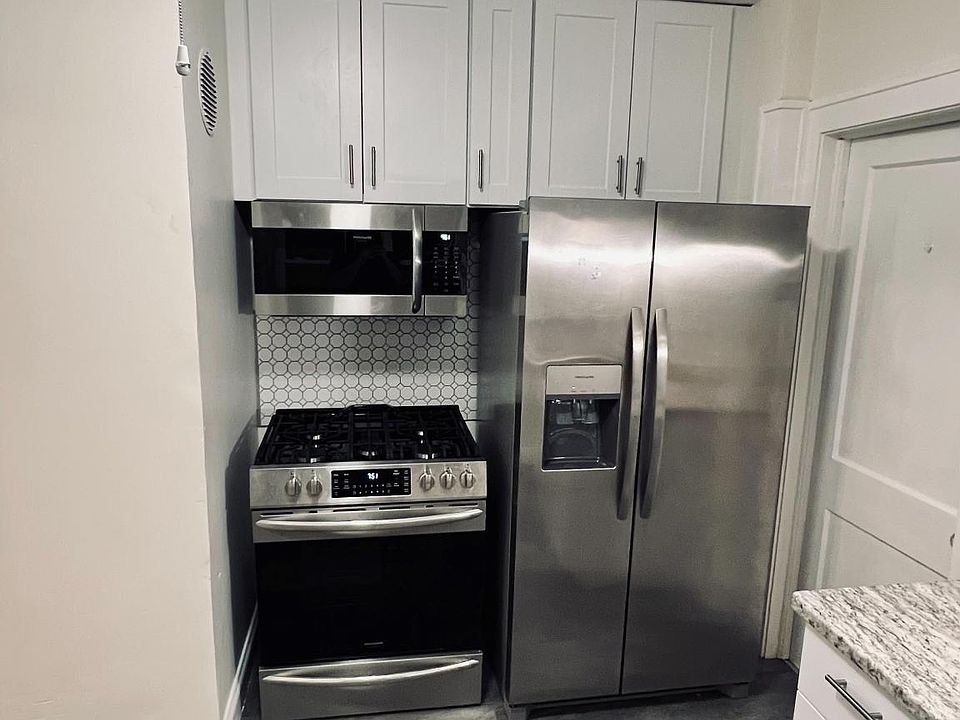 1st image of 2045 Carabel Ave