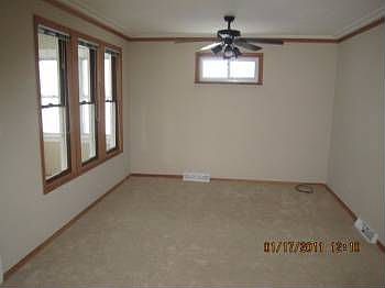 3rd image of 1307 White Bear Ave N