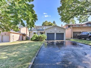 1906 Stoneybrook Ct, Mississauga, ON L5L3W2