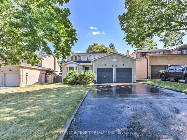 1906 Stoneybrook Ct, Mississauga, ON L5L 3W2