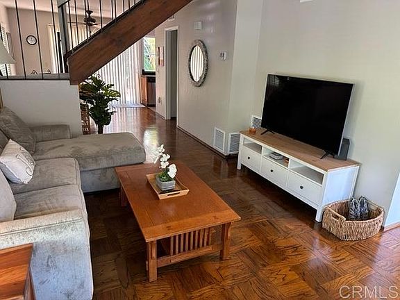 4th image of 471 Bay Meadows Way