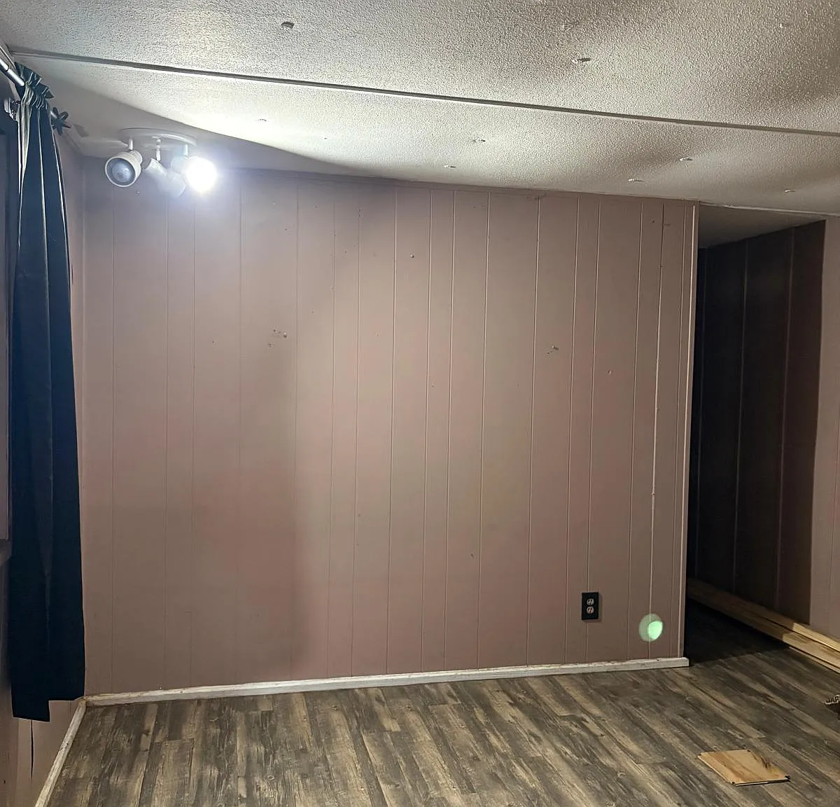 2 bed, 768 sqft, $1,200 — Photo 2