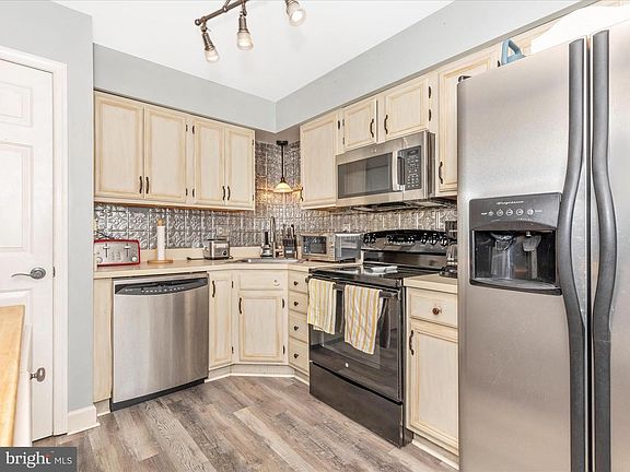2nd image of 6338 Towncrest Ct