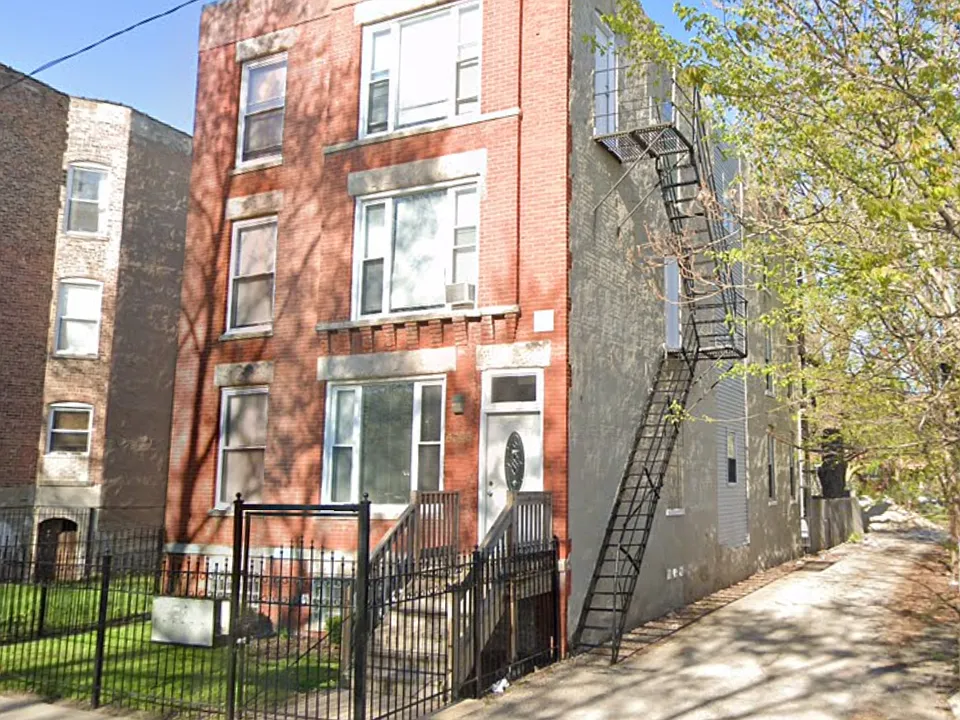 6045 S Rhodes Ave #2R
