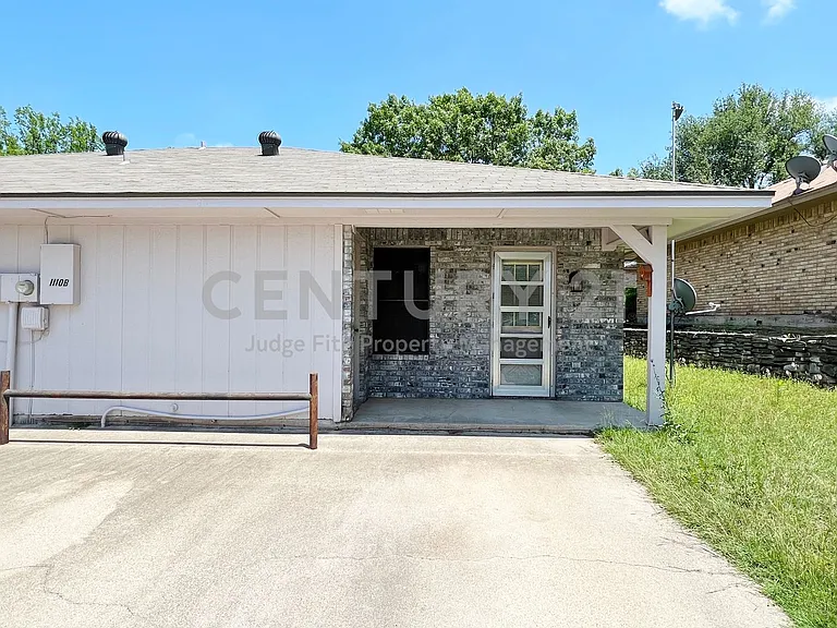 1110 S Rusk St #B — Photo 13