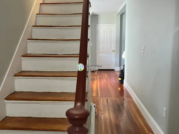 93 Winthrop St, Medford, MA