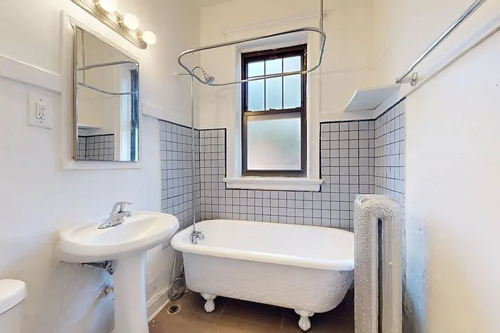 Greenwood 5201 — Photo 38