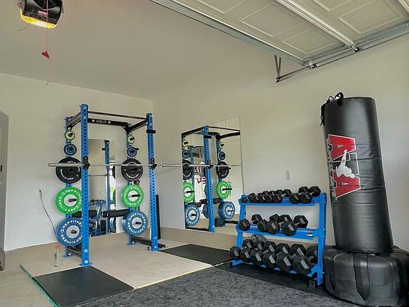 Garage Gym, also includes a bench