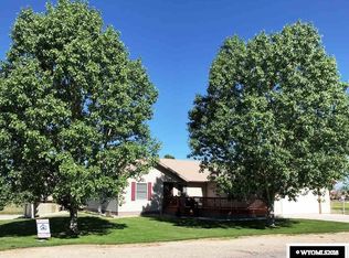 707 California St, Shoshoni, WY 82649