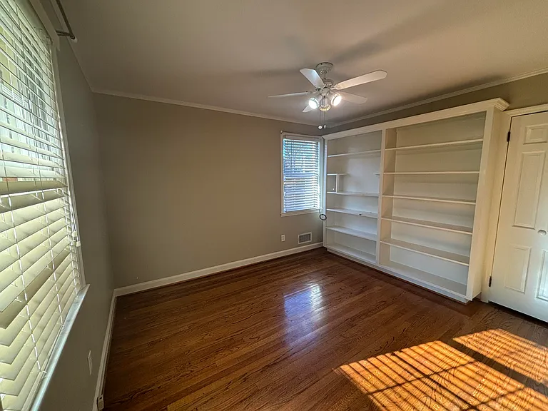 807 Barrett Ln — Photo 21