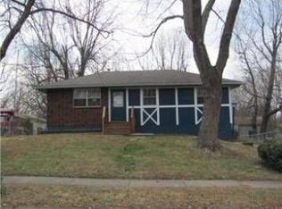 1509 SE Stratford St, Blue Springs, MO 64014