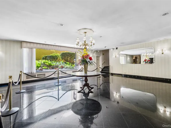 14350 Hoover Avenue #505, Briarwood, NY 11435