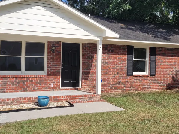 7 S Farr Ave., Andrews, SC 29510