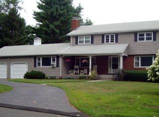 1000 Burroughs Rd, Fairfield, CT 06825