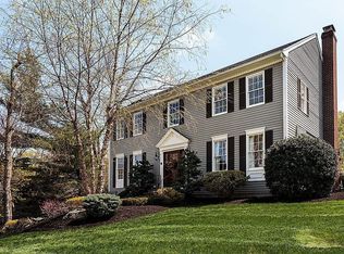 10 Duck Rd, Reading, MA 01867