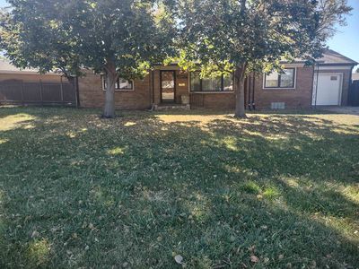 2211 Roanoke Rd, Dodge City, KS, 67801