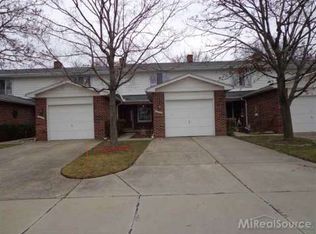 42425 W Eldon St, Clinton Township, MI 48038