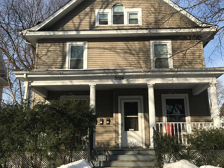 3016 Irving