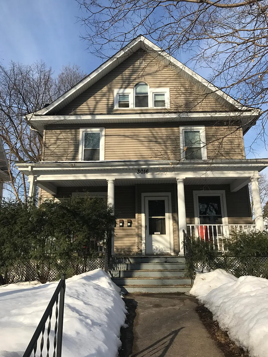 3016 Irving - 3016 Irving Ave S #C