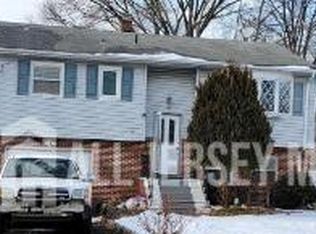 182 Bloomfield Ave, Iselin, NJ 08830
