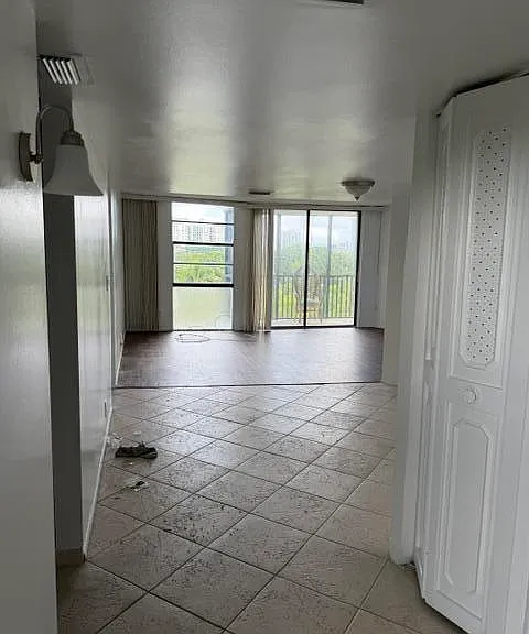 3475 N Country Club Dr #508 — Photo 4