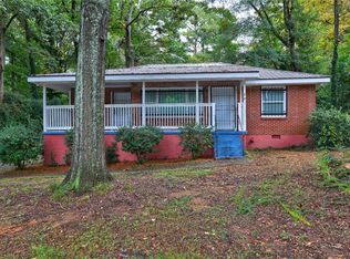 2092 Delowe Dr, East Pt, GA 30344