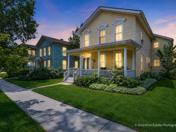 15 N Brainard St, Naperville, IL 60540