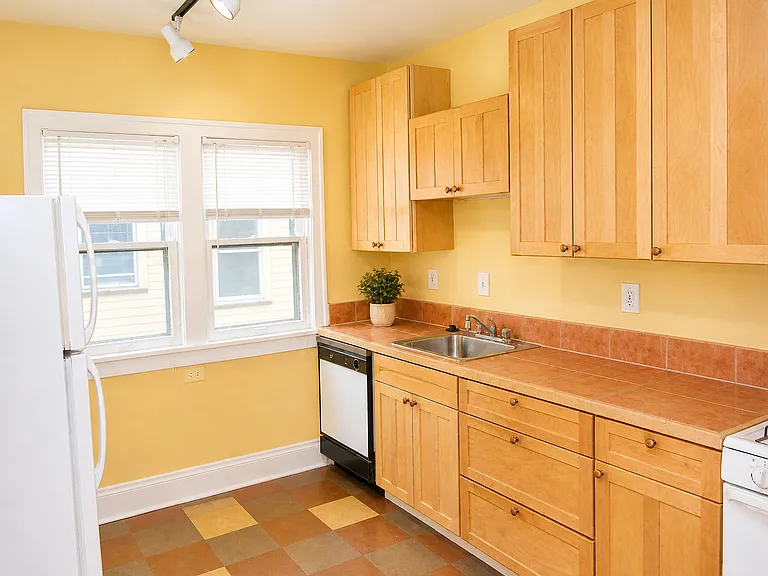 3127 Meadowbrook Blvd #2 — Photo 3