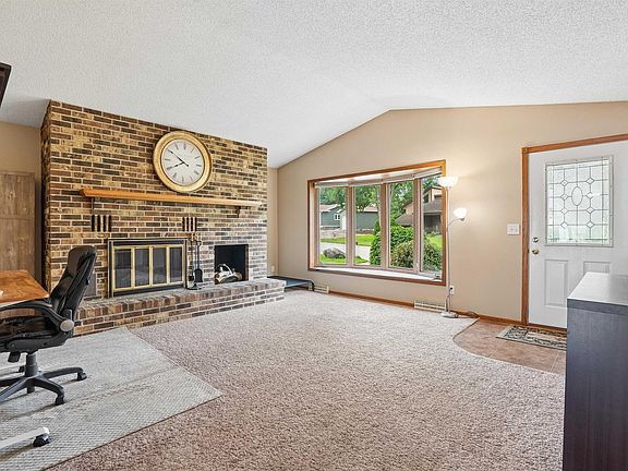 4th image of 103 Rebecca Rd