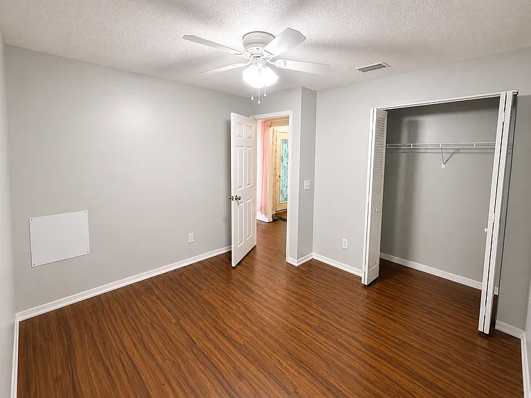 1128 Bloom Hill Ave — Photo 12