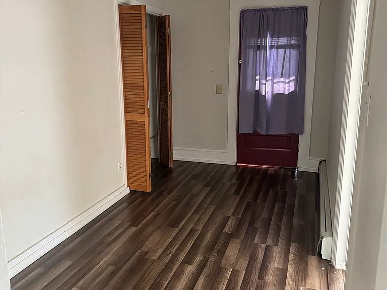276 Park Ave #2 — Photo 3