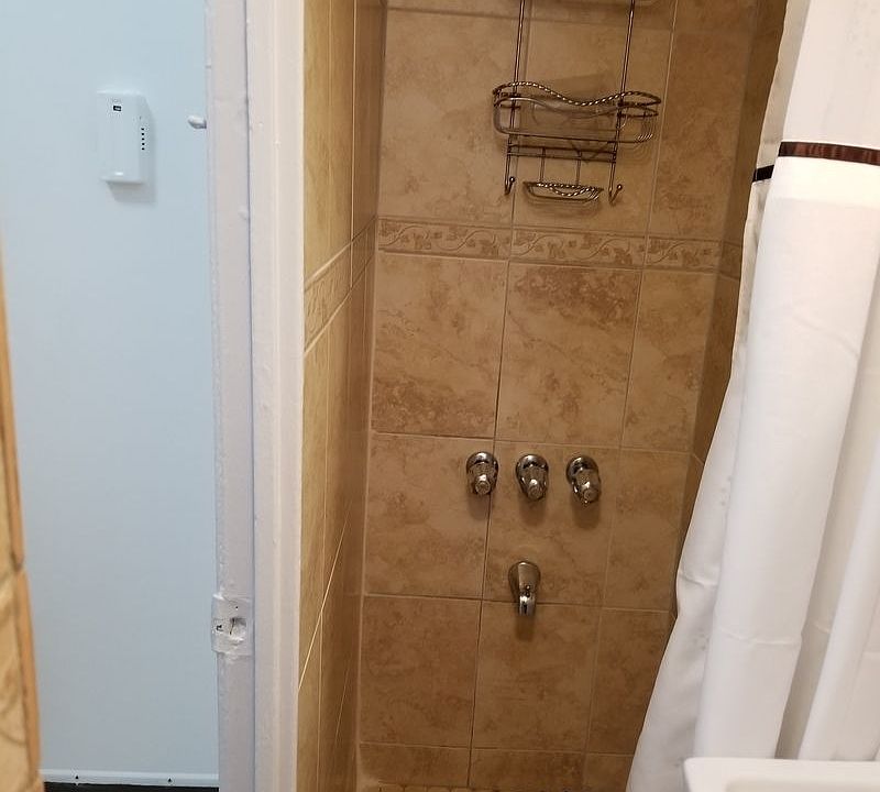 1st image of 237 Eldridge St APT 19