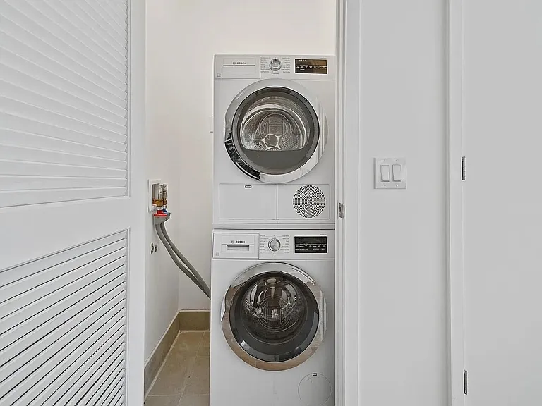 75 Park Ln S #811 — Photo 9