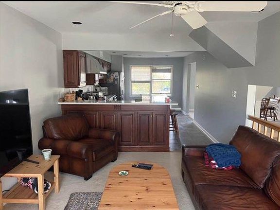 5th image of 845 Arnold Ave Unit 4