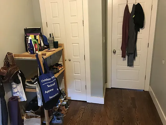 Rented by Prime Square Realty | media 32