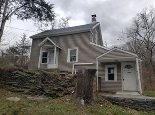77 Parksville Rd, Pleasant Valley, NY 12569