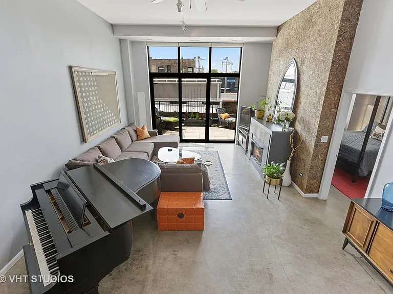 3631 N Halsted St #211 — Photo 9