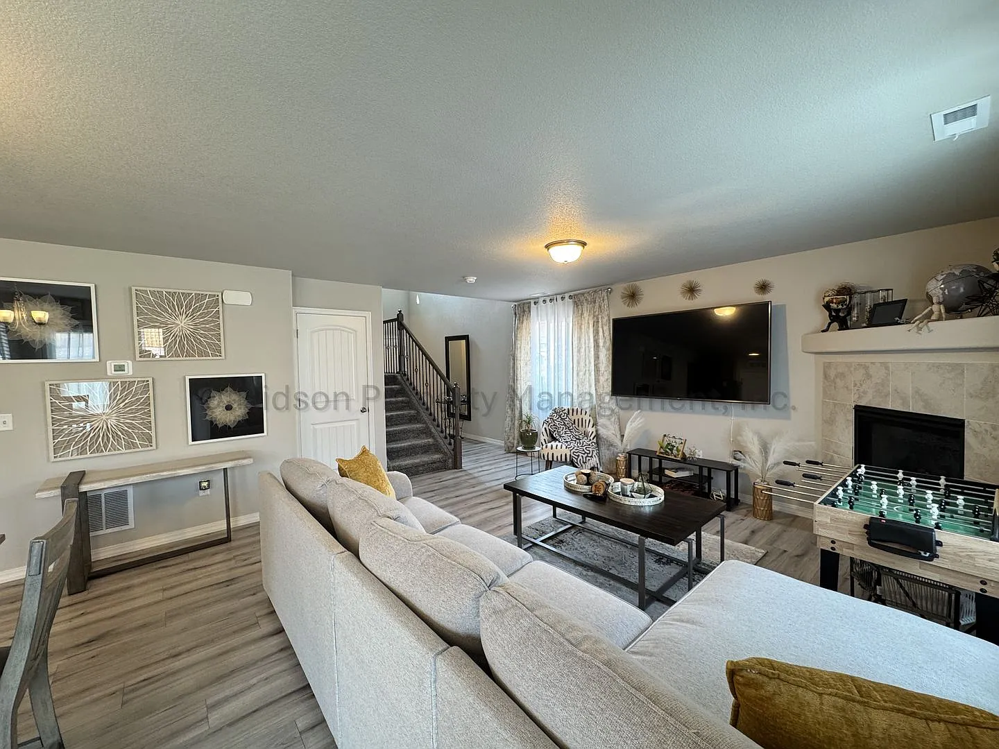 Stunning 3 Bedroom House in Falcon — Photo 3