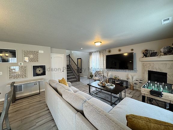 3rd image of 11054 Avena Rd