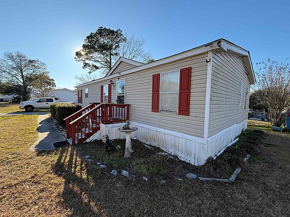 4th image of 884 Hilander Dr.