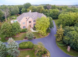 60 Dundee Rd, BARRINGTON Hills, IL 60010