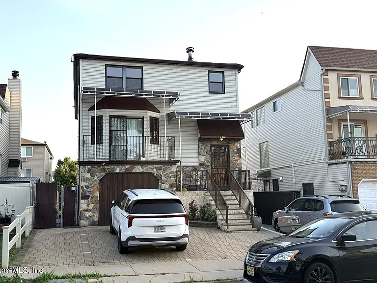 216 Monahan Ave #2 — Photo 1