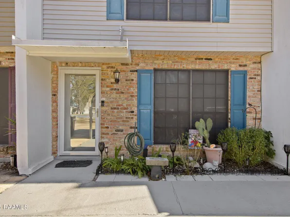 106 S Parkwood Dr #4, Youngsville, LA 70592